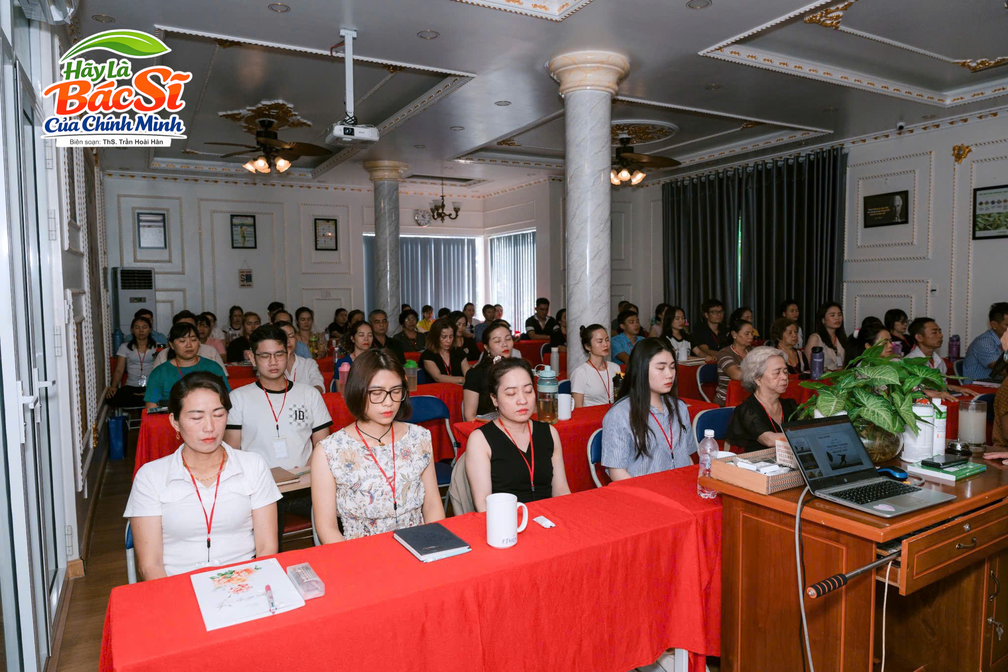 lớp hãy là bác sĩ của chính mình do thầy Trần hoài hân.